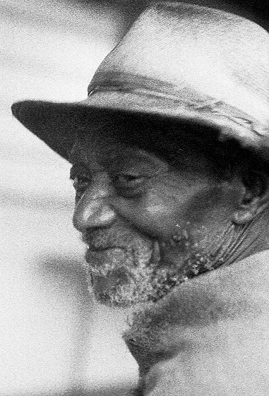 go to the next photo