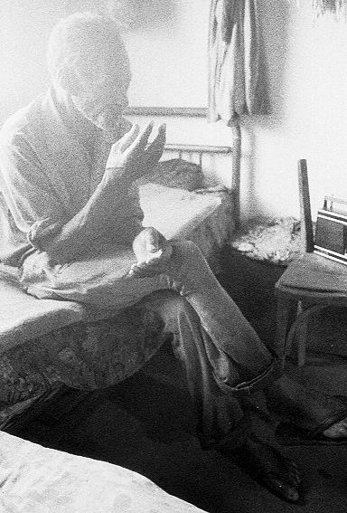 go to the next photo