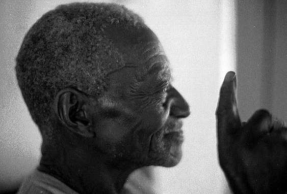 go to the next photo